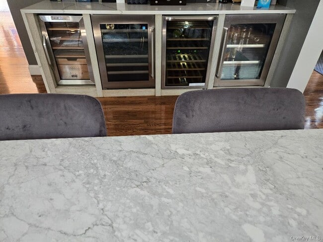 Building Photo - 17 Arthur Pl