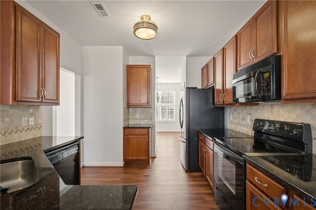 Building Photo - 14924 Watermill Lake Trail