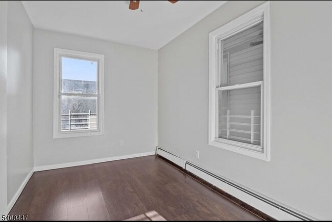 Building Photo - 35 McAdoo Ave