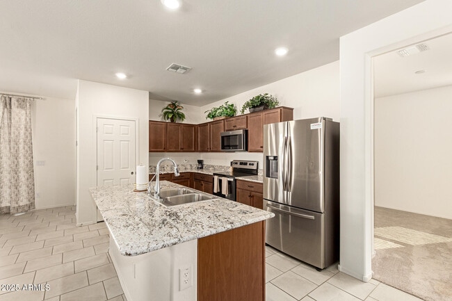 Building Photo - 1017 S 7th St