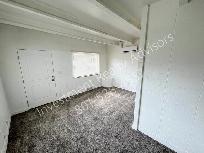Building Photo - 2253 S 700 E