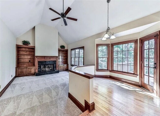 Building Photo - Spacious 5BR House in Snellville