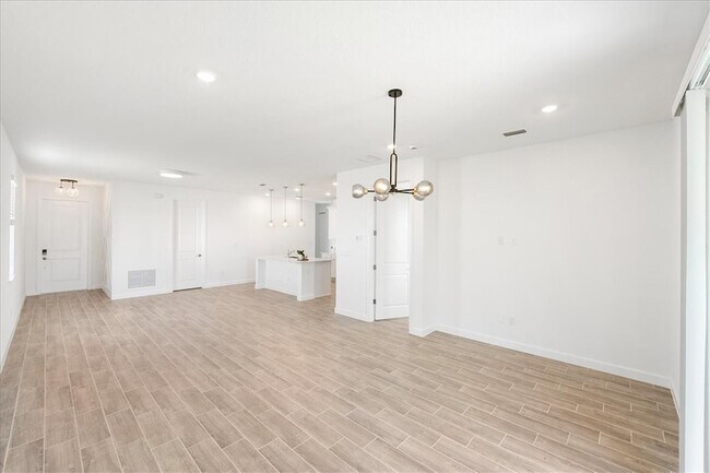 Building Photo - 3526 Angler Dr