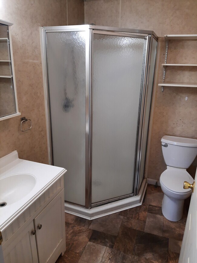 Bathroom - 1510 S 6th St