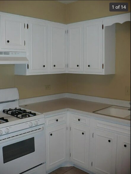 Building Photo - 4337 Prescott Ave