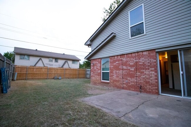 Building Photo - 1501 Barkley St