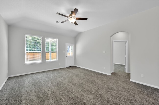 Building Photo - 14733 Pinion Ct
