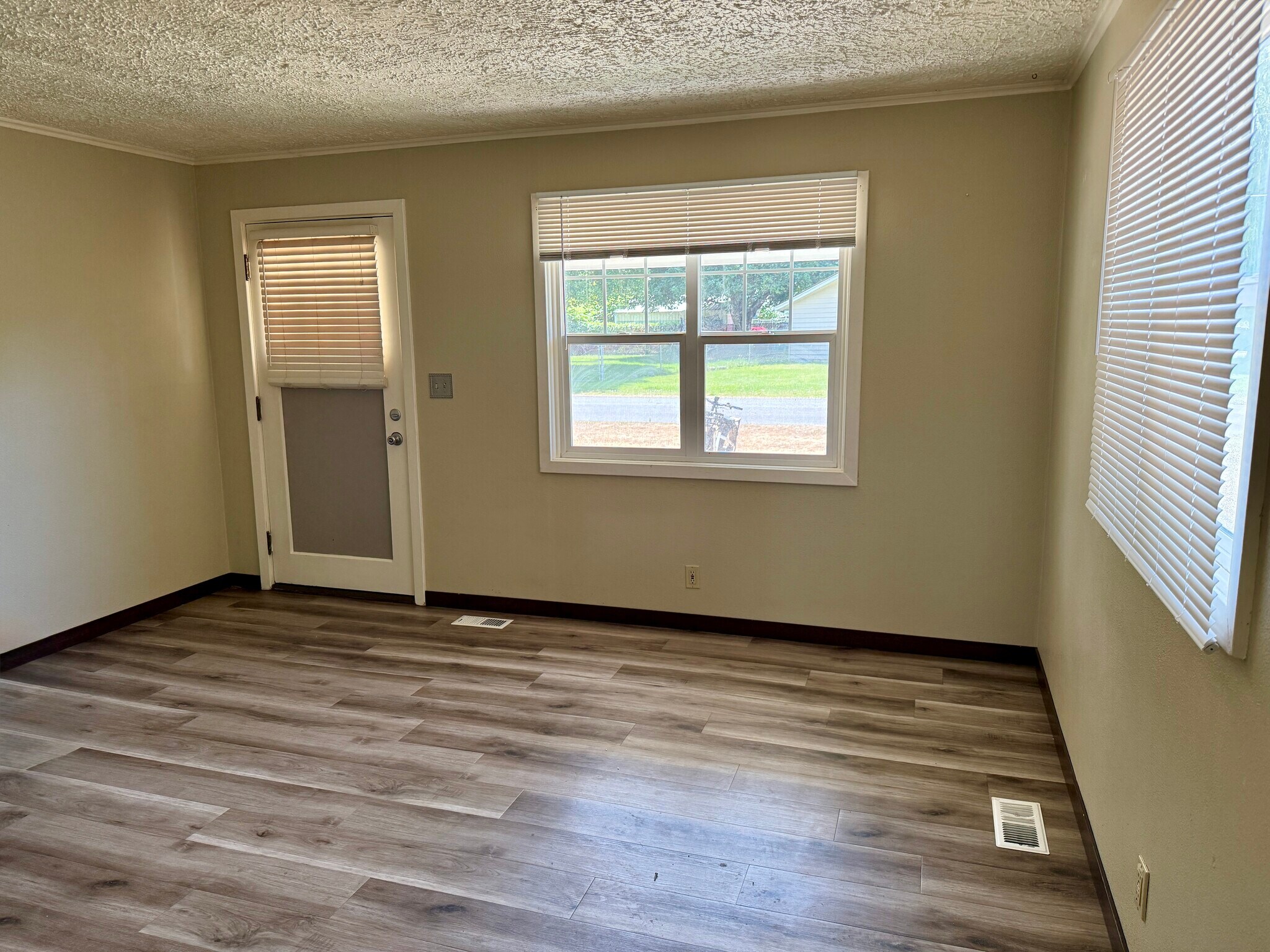 Living Room - 14119 E 8th Ave
