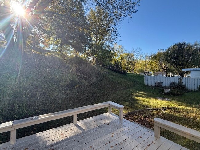 Building Photo - One Level Home! 3or 4 bedroom 1 bath with extra-large den, garage and extra storage on almost an ...