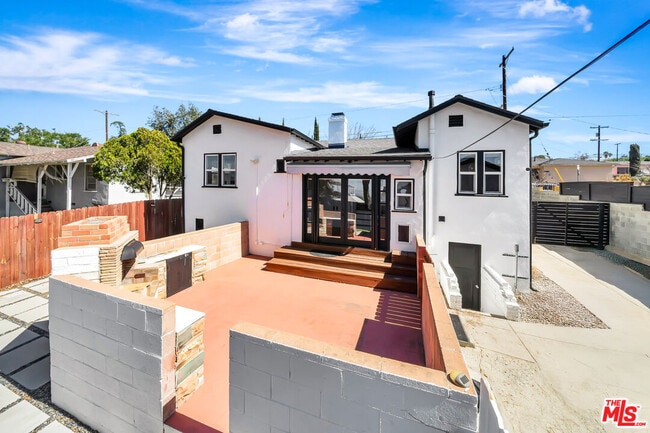 Building Photo - 10509 Wilsey Ave