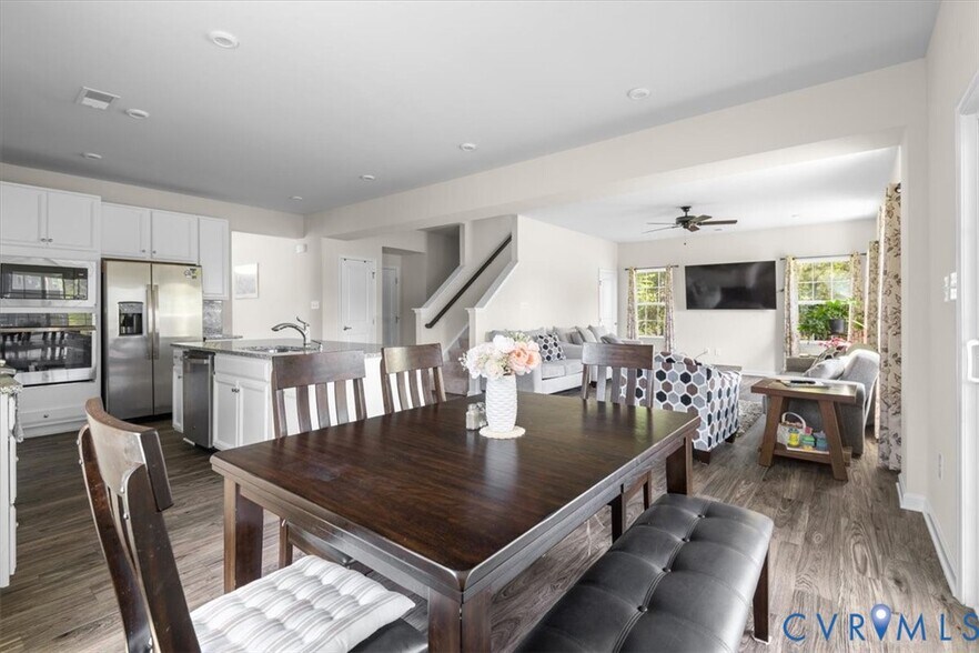 Building Photo - 13507 Enon Oaks Pl