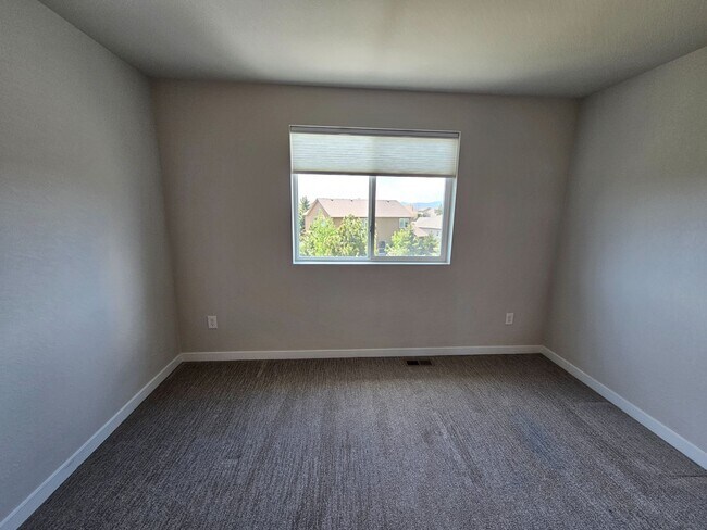 Building Photo - 1853 Clayhouse Dr