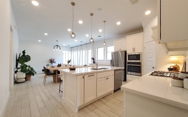 Building Photo - 27127 Cutleaf Daisy Ct