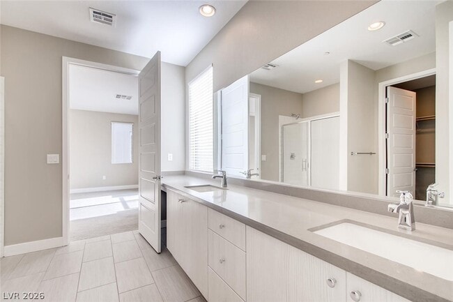 Building Photo - 11285 Essence Point Ave