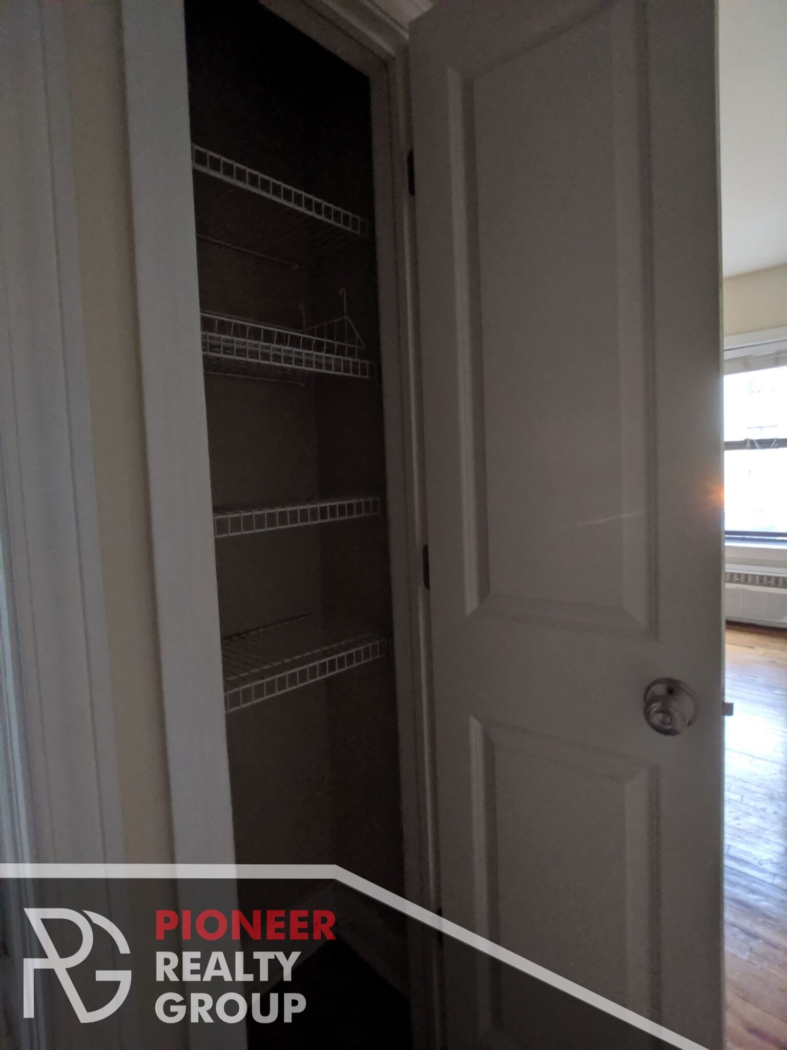 Building Photo - 736 W Addison St