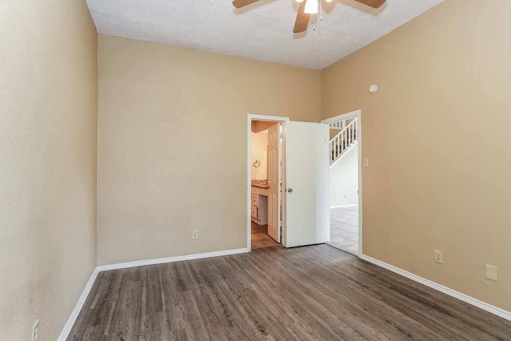Building Photo - 6042 Beaconridge Dr