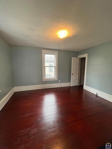 Building Photo - 810 Exchange St