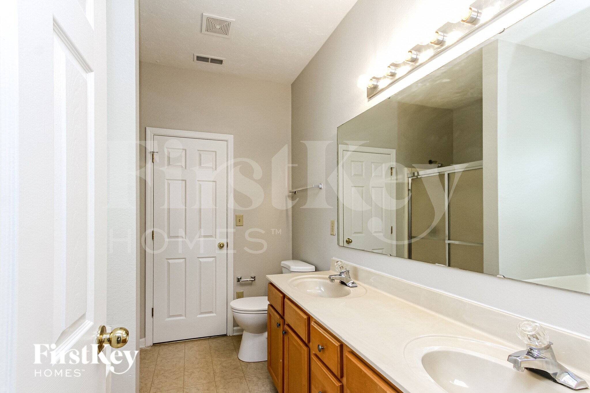 Building Photo - 10 S Burkhart Dr