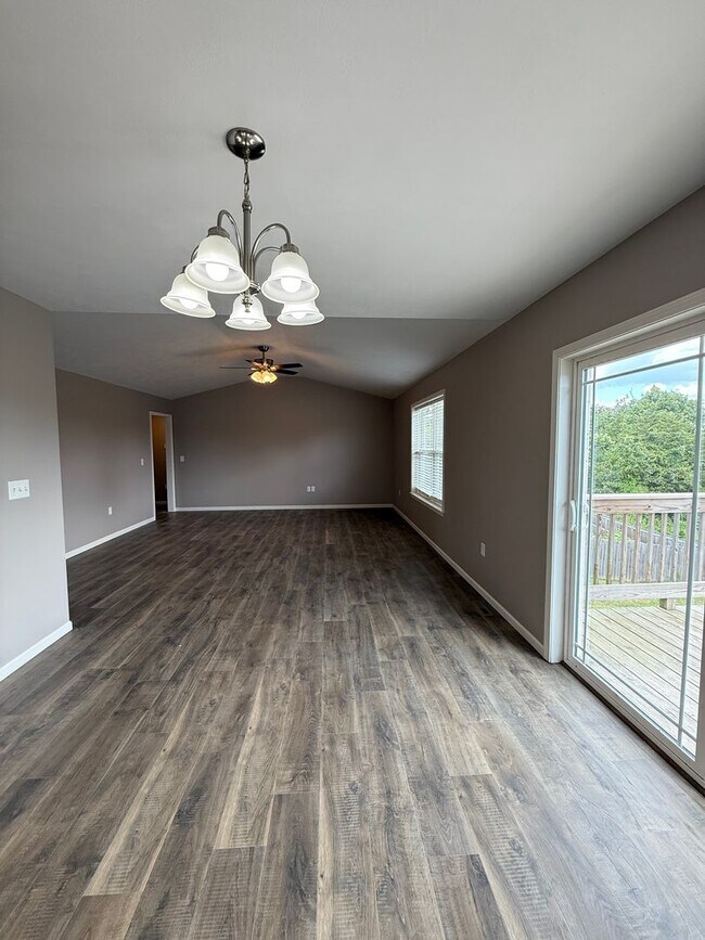 Building Photo - NEWLY REDESIGNED 4BR Basement home!!!!
