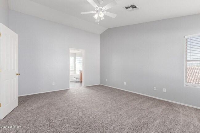 Building Photo - 11023 W Loma Ln