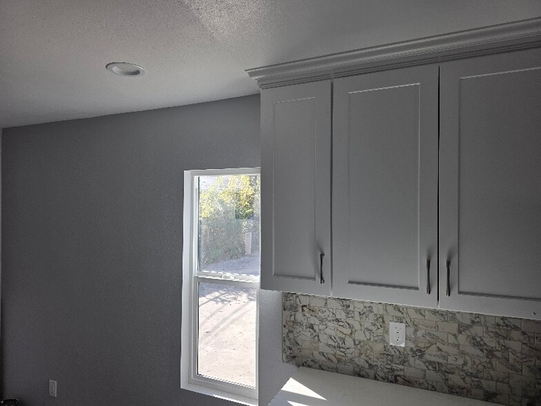 Building Photo - 1279 N G St