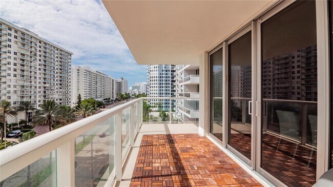 Building Photo - 5750 Collins Ave