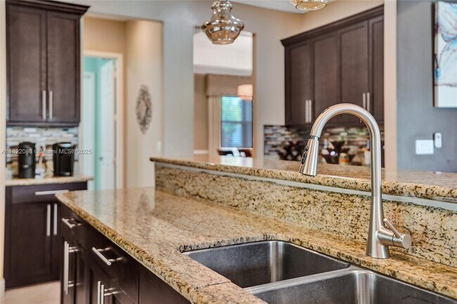 Building Photo - 8959 Cypress Grove Ln