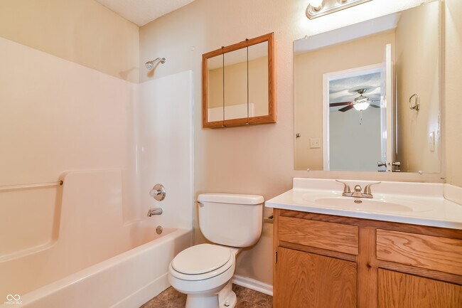 Building Photo - 5378 Milhouse Rd