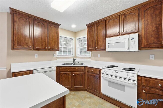 Building Photo - 105 Ashlawn Ct