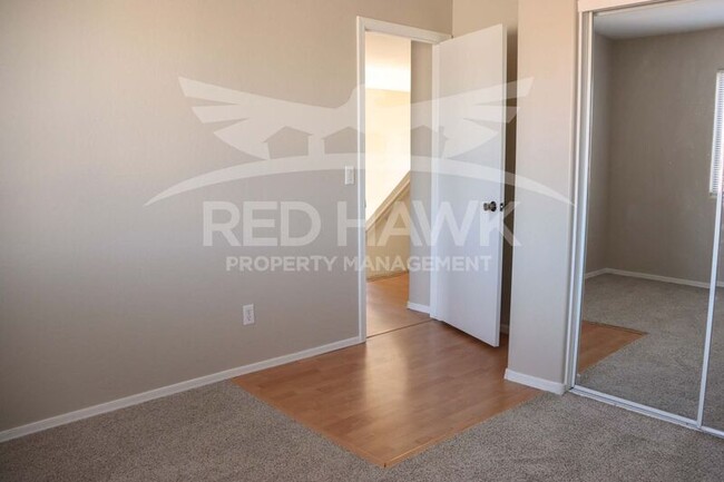 Building Photo - 41232 N Cambria Dr