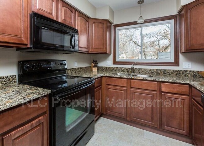 Building Photo - 8302 Twana Dr