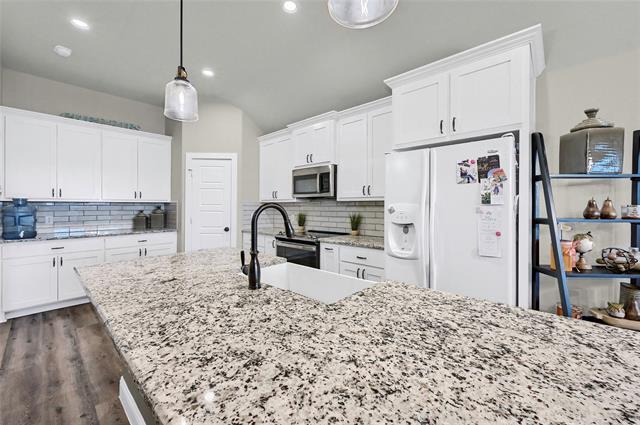 Building Photo - 4817 Enclave Dr