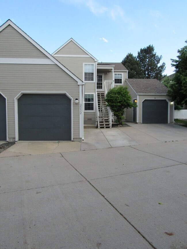 Building Photo - Fully Remodeled Condo in Broomfield