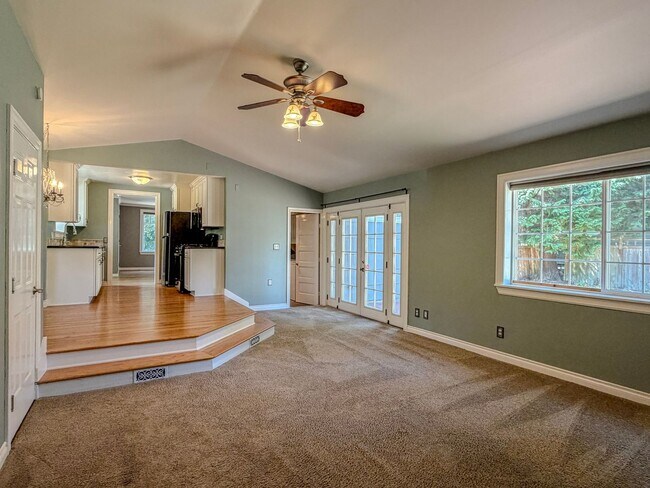 Building Photo - Lovely 4bd/2bth Haller Lake Home in North Seattle, $3,995/mo.