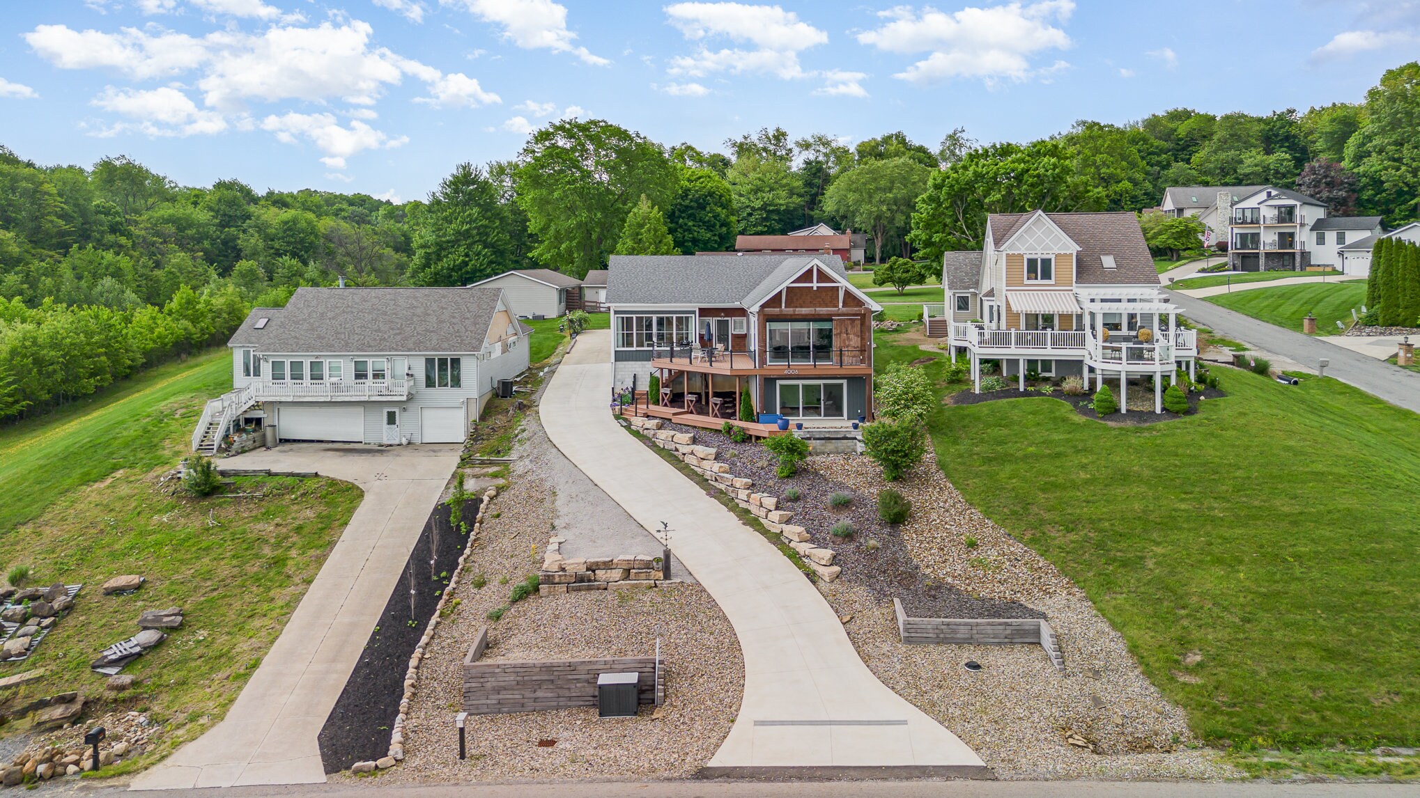 Building Photo - 4006 Apple Valley Dr