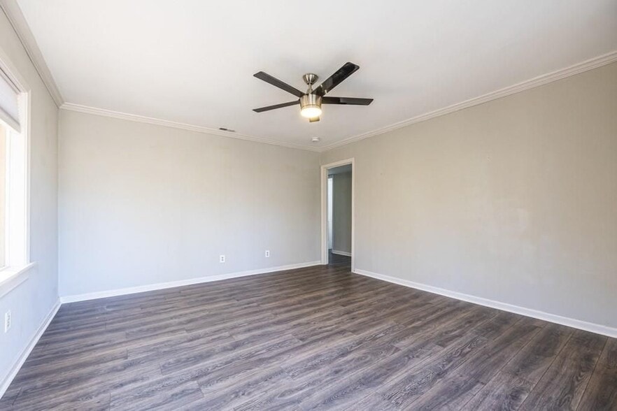 Building Photo - 1570 Spring Ln NW