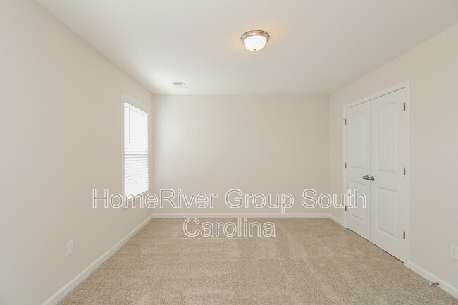 Building Photo - 875 Curlew Cir