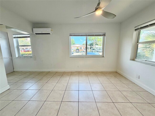 Building Photo - 4613 Bougainvilla Dr