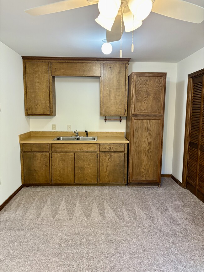 Building Photo - 5 Sweet Branch Ct