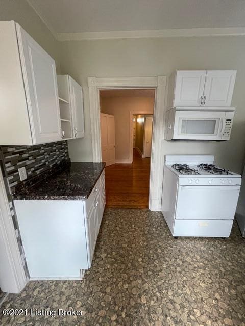 Building Photo - 1802 Deerwood Ave