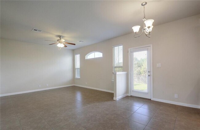 Building Photo - 8528 White Ibis Dr