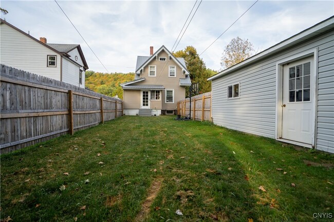 Building Photo - 48 Dolge Ave