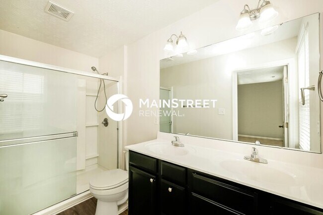 Building Photo - 5 Bedroom Pet-Friendly Home in CAMBY, IN with Main Street Renewal