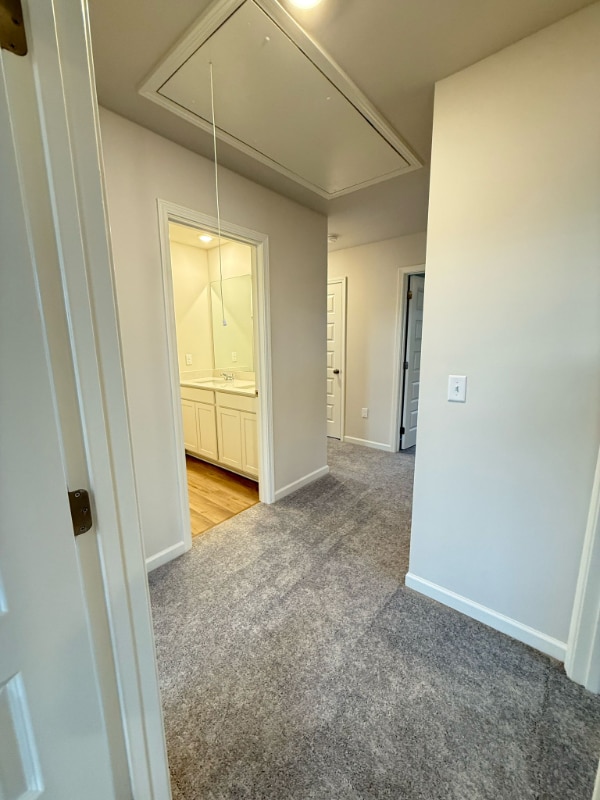 Building Photo - 600 Lyness Dr