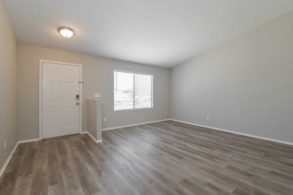 Building Photo - 9647 E Banbridge St