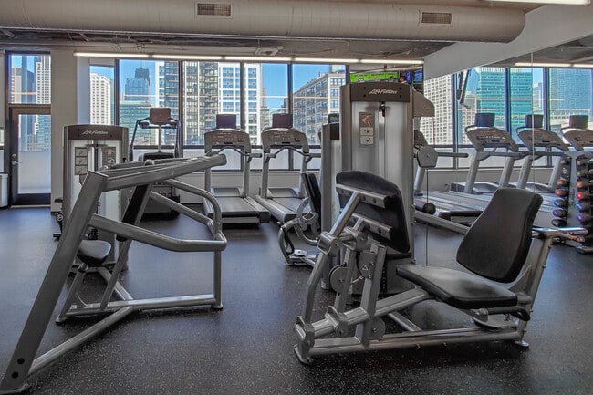 Building Photo - Arkadia West Loop