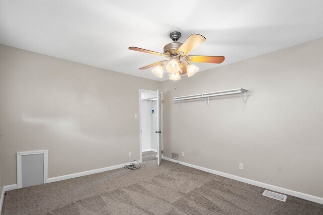 Building Photo - 701 Monterey St