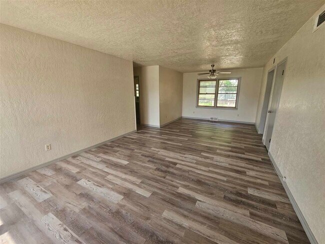Building Photo - 1614 NW 26th St