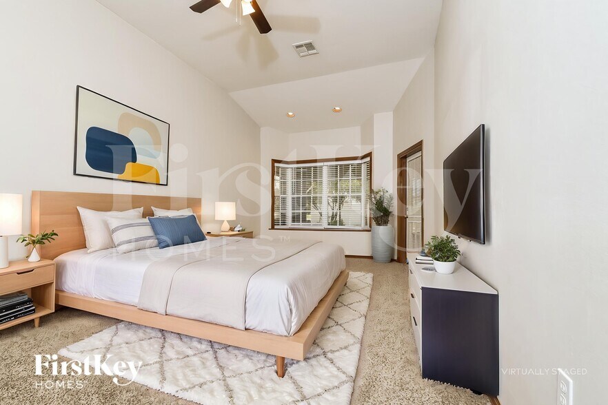 Building Photo - 5349 Montserrat Dr