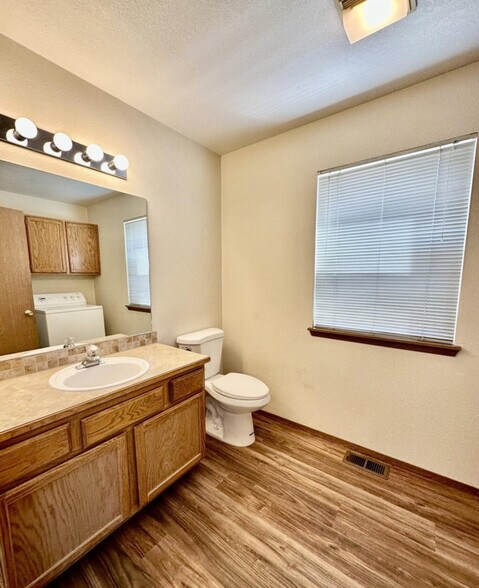 Building Photo - 107 N Caton St